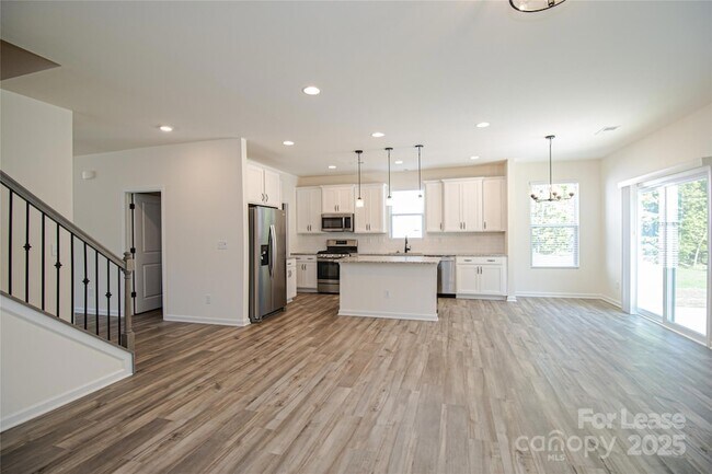 Building Photo - 3030 Falling Stone Cir