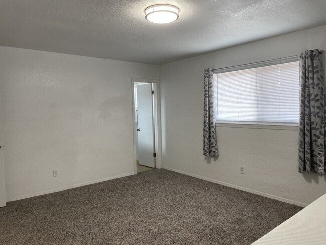 Building Photo - 10604 Fieldrock Ct