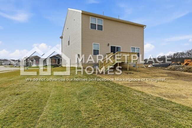 Building Photo - 6300 Trailview Dr