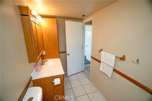 Building Photo - 7795 Oakwood Ave