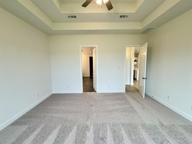 Building Photo - 31019 Sun Vly Dr