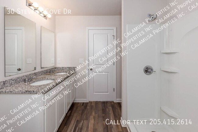 Building Photo - 30 Stevens Cv Dr