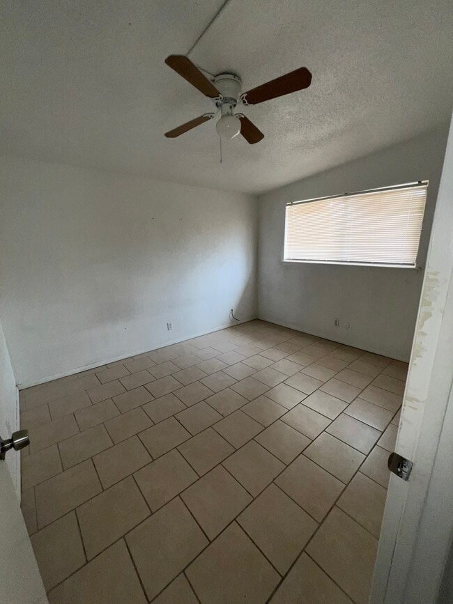 Building Photo - 10301 Album Ave