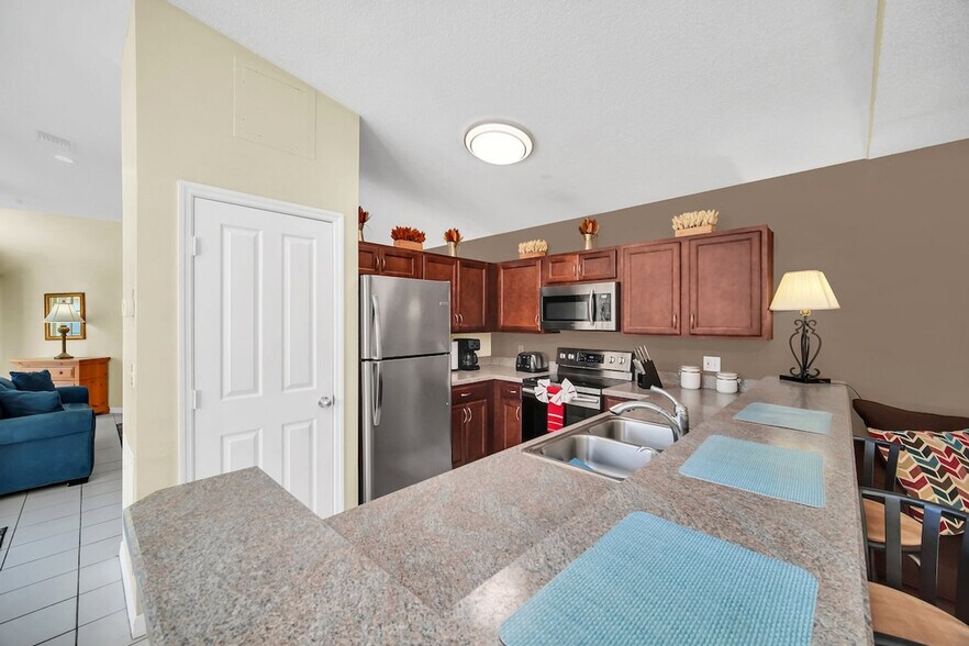 Building Photo - 8805 Crayson Ct