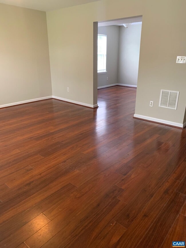 Building Photo - 4743 Wren Ct