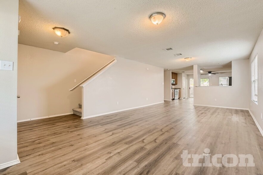 Building Photo - 4877 Trail Hollow Dr