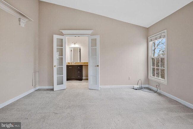 Building Photo - 14669 Cambridge Cir