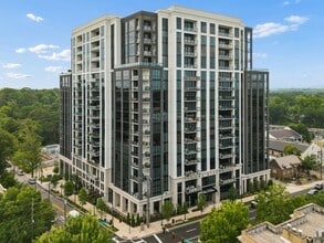 Building Photo - 2425 Peachtree Rd NE