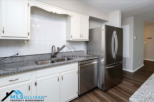 Building Photo - 5036 Flint Ridge Pl