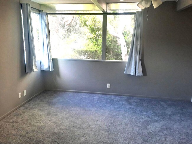 Master Bedroom - 16124 W Sunset Blvd