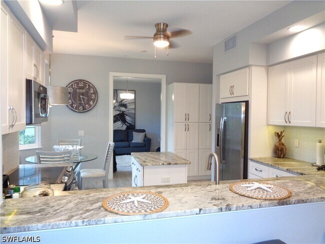 Building Photo - 575 El Camino Real