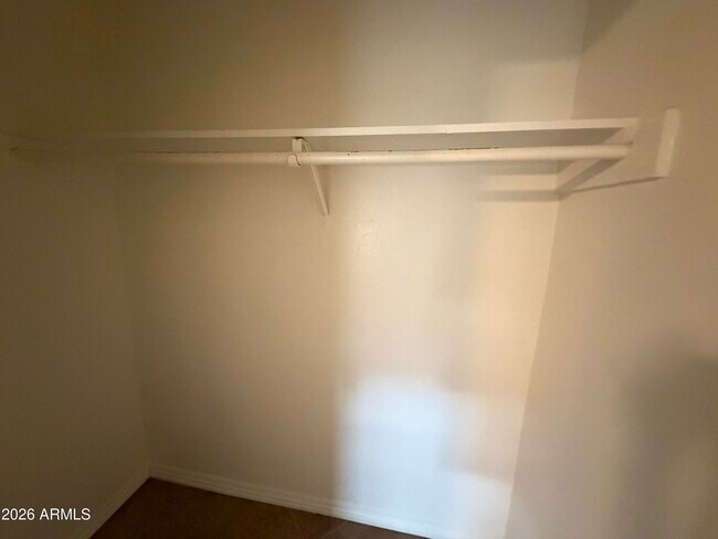 Building Photo - 1207 E Christy Dr