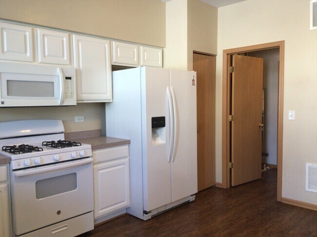 Building Photo - 21558 Eich Drive