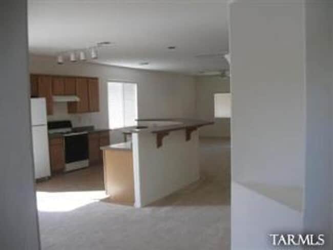 Building Photo - Beautiful Gladden Farms Home - 3bed & 2bath - Perfect for a Family!