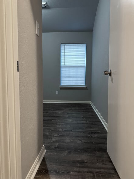 Building Photo - 8007 Arbury Glen Ln