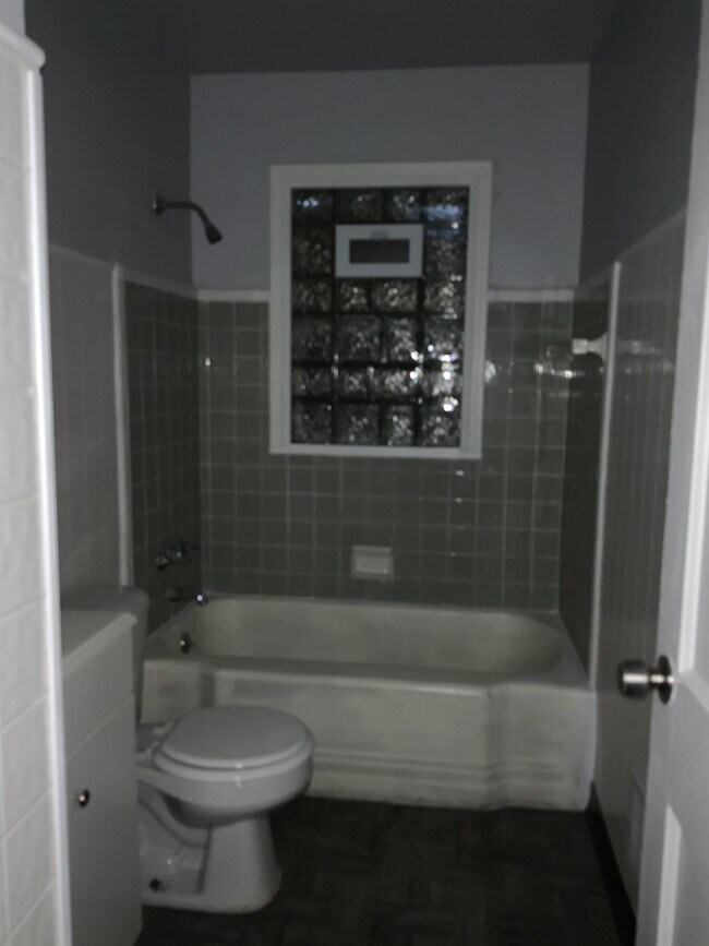 20283 Westphalia St 20283 Westphalia St Detroit MI 48205 Apartment