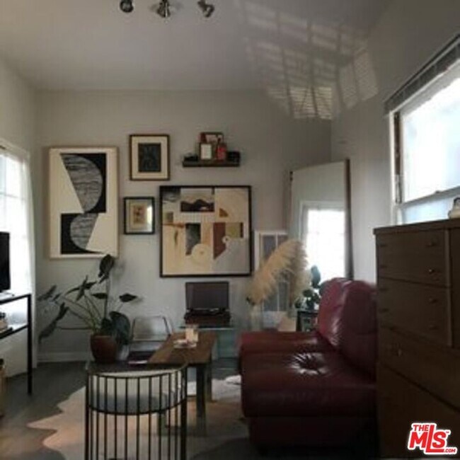 Building Photo - 1700 Griffith Park Blvd