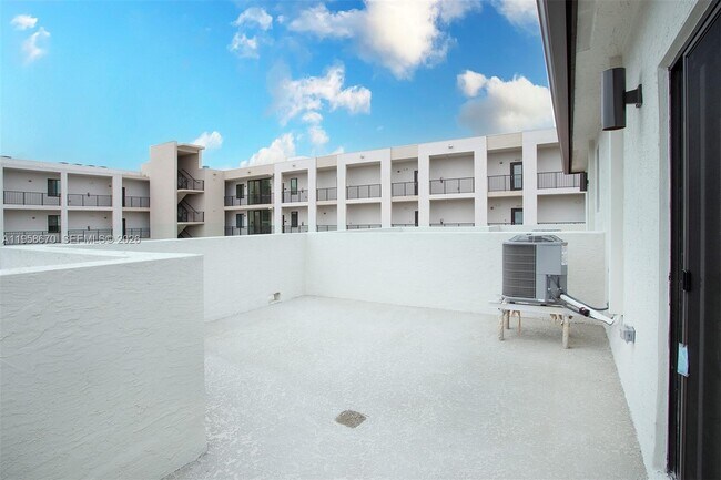 Building Photo - 8160 NW 42nd St