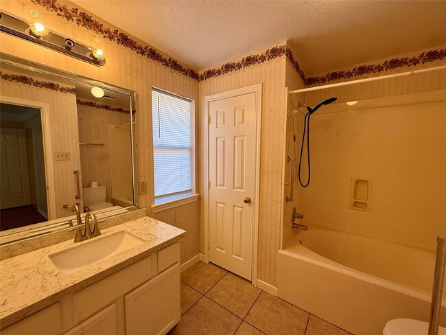 Building Photo - 1214 28th Ave N