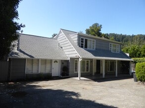 Building Photo - SPACIOUS AND SECLUDED THREE BED / TWO BATH HOME IN ROSS WITH POOL