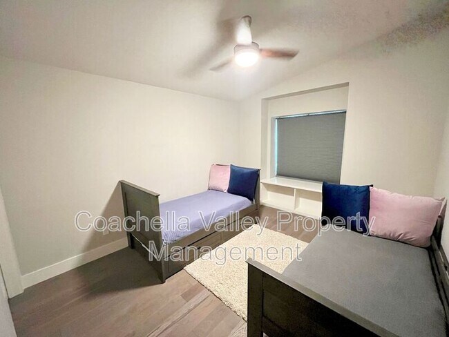 Building Photo - 39866 Newcastle Dr