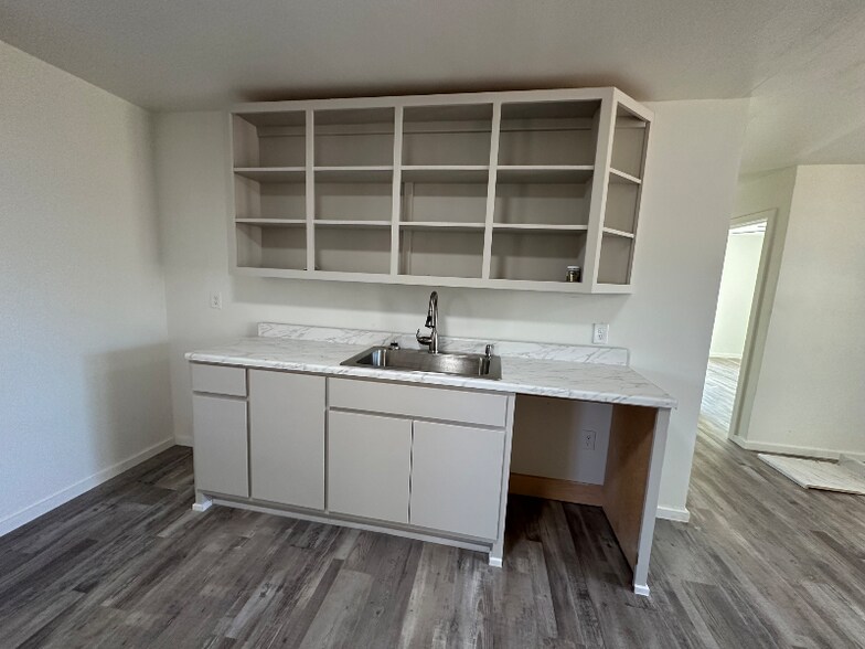 Building Photo - 1904 63rd St