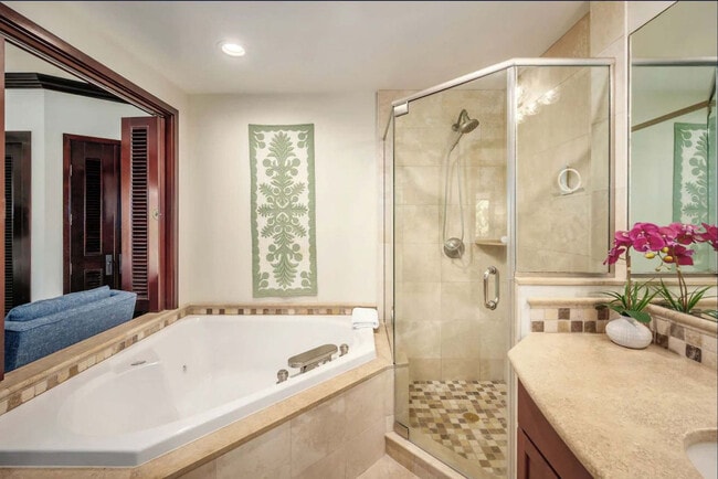 Building Photo - 4-820 Kuhio Highway-SI ID1376586P