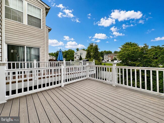 Building Photo - 2107 Mardic Dr