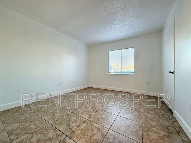 Building Photo - 4351 S Semoran Blvd