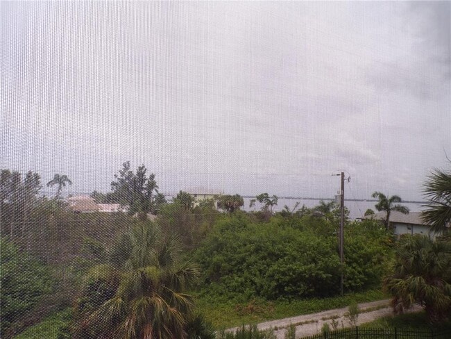 Building Photo - 25188 Marion Ave