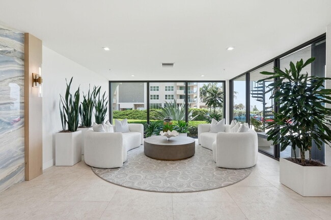 Building Photo - 5460 N Ocean Dr