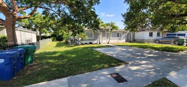 Building Photo - 10250 SW 173rd Terrace