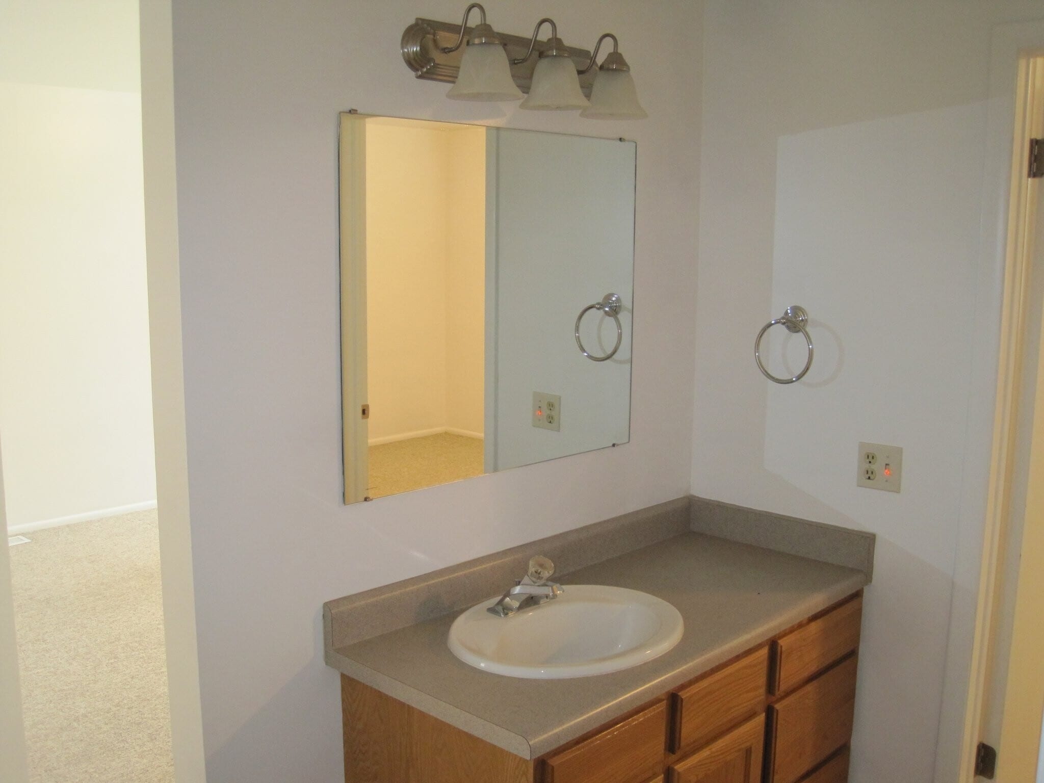 Building Photo - 268 Pioneer Cir