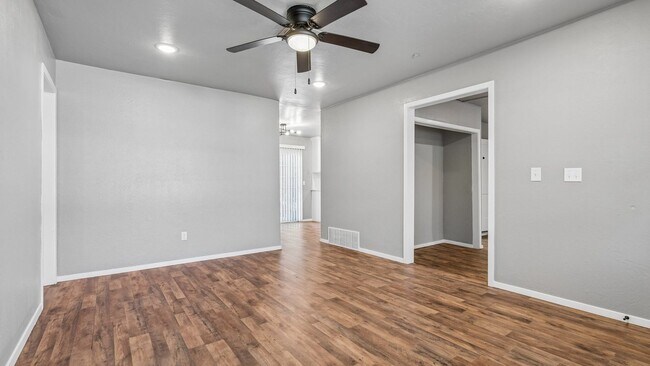 Building Photo - Charming 3 Bedroom Home +BONUS Room with Spacious Backyard