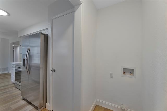 Building Photo - 5002 French Wood Dr