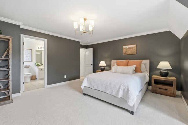 Building Photo - {10500} Luxury Living in Mills Crossing Estates +  Spacious Floorplan with Designer Finishes