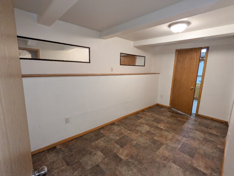 Building Photo - 220 Baranof Ave