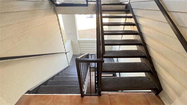 Building Photo - 3038 Parkway Blvd