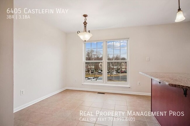 Building Photo - 6405 Castlefin Way