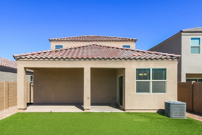 Building Photo - 4517 E Gagarinite Ln