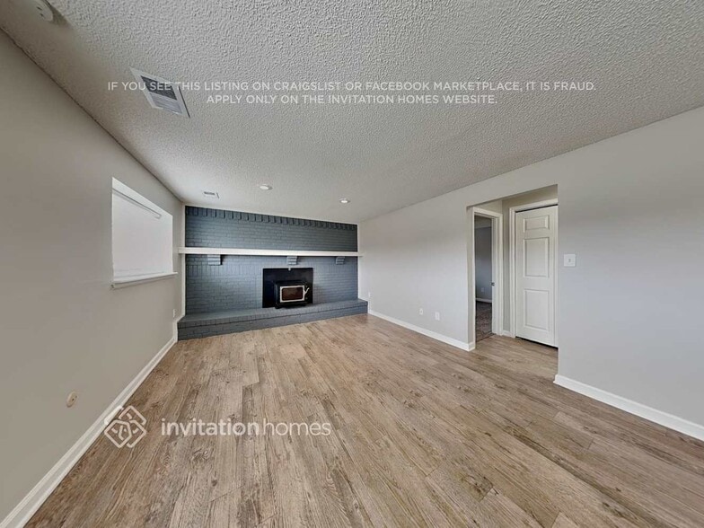 Building Photo - 4735 E 128th Pl