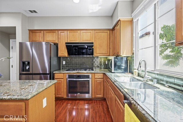 Building Photo - 78 Spanish Lace