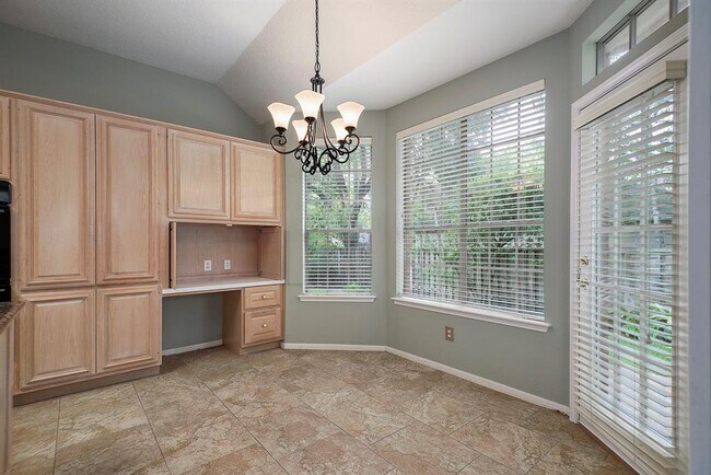 Building Photo - 51 N Cochrans Green Cir