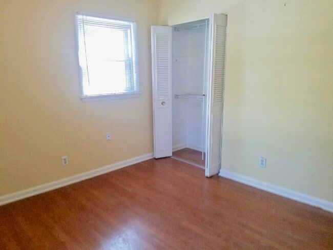 Building Photo - 3BR/1BA