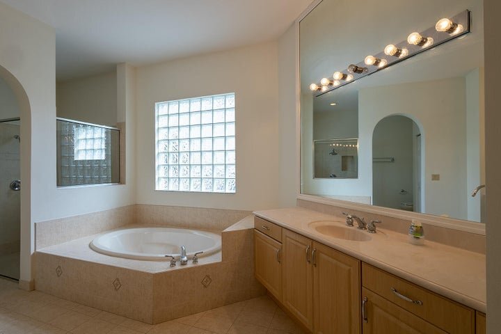 Building Photo - 6428 Garden Ct