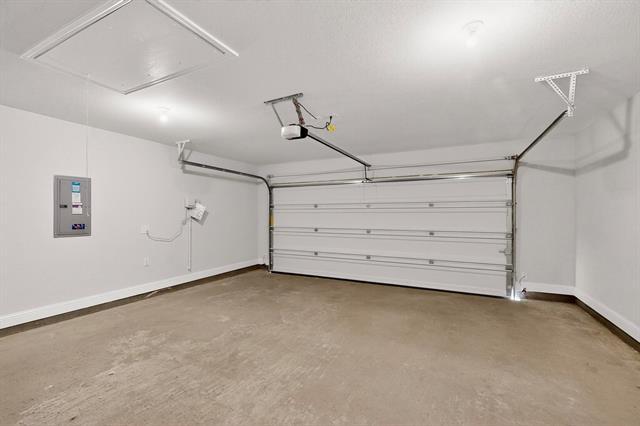 Building Photo - 733 Fencerow Trl