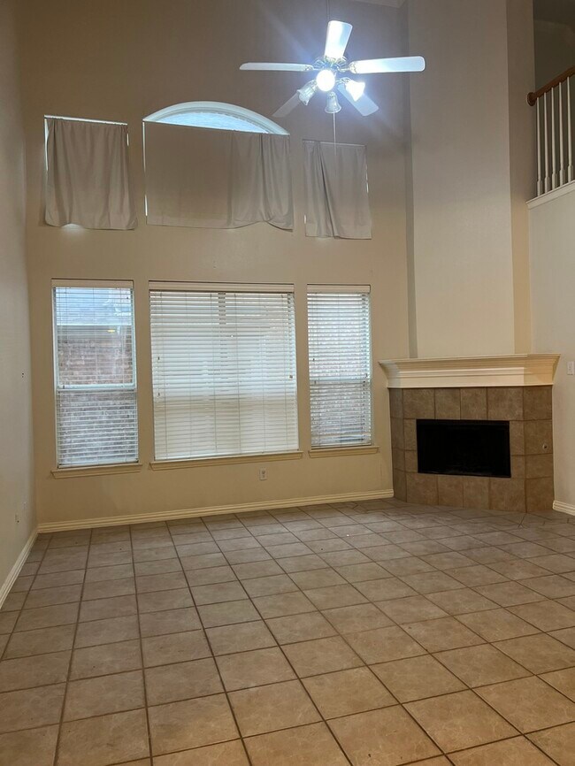 Building Photo - Rare Opportunity- 3-Bedroom Home in Gated ...