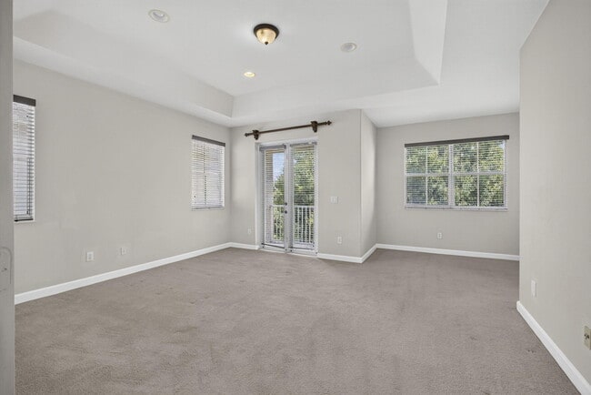 Building Photo - 10671 Old Hammock Wy