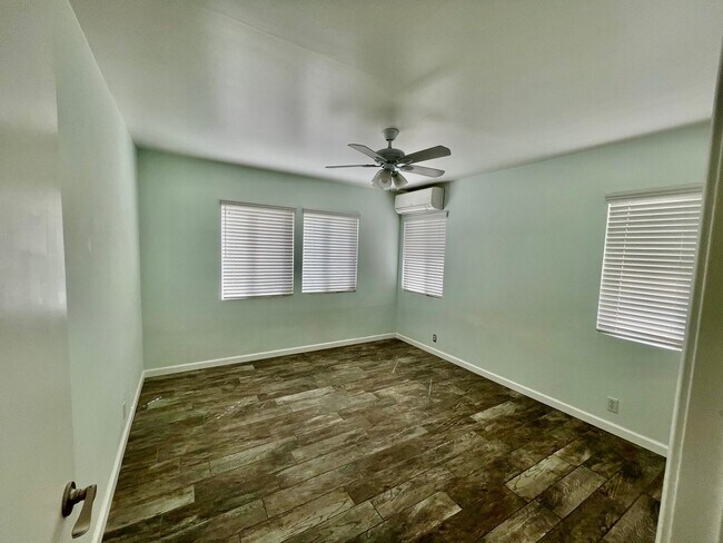 Building Photo - 61736 Terrace Dr