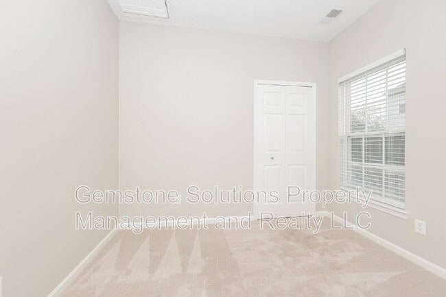 Building Photo - 1006 Prince St